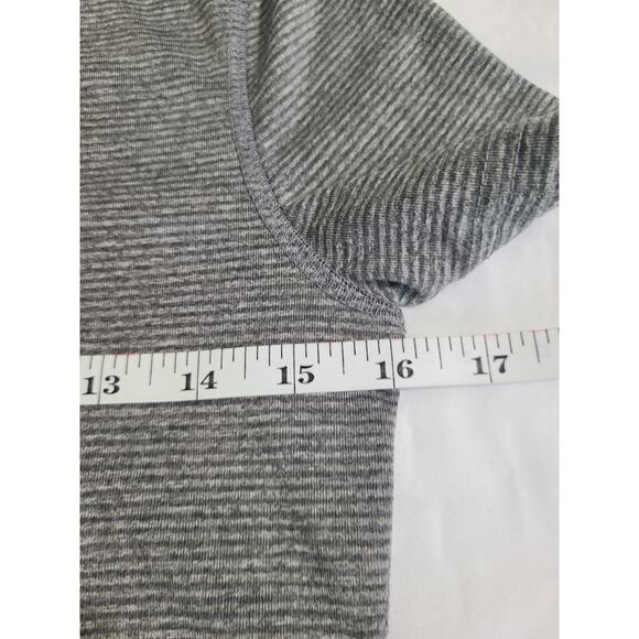 Danskin now women's xs women's grey athletic tee - Picture 5 of 6